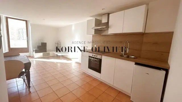 Appartement à louer, 30m², Peyrolles-en-Provence