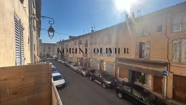 Appartement à louer, 30m², Peyrolles-en-Provence