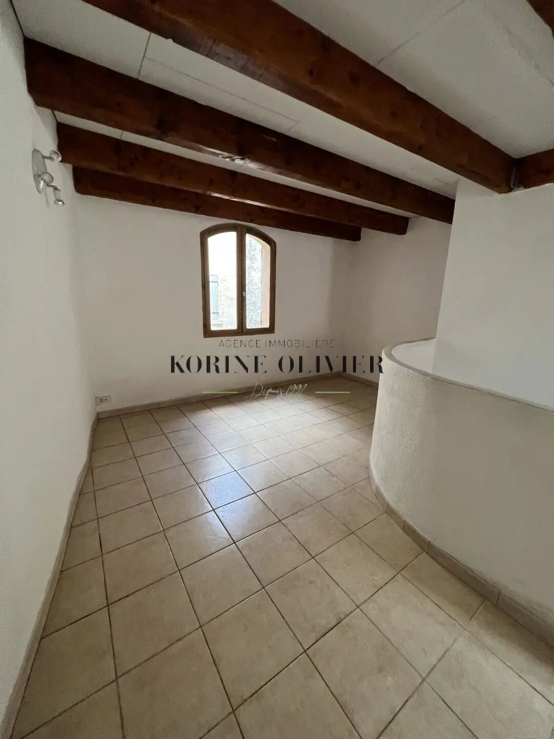 Appartement à louer, 51m², Peyrolles-en-Provence