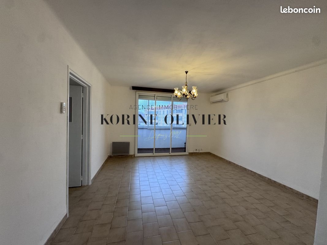 Appartement à louer, 68m², Peyrolles-en-Provence