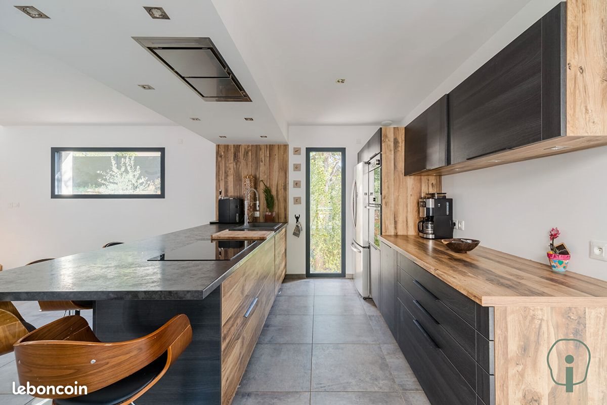 Maison à vendre, 170m², Miribel