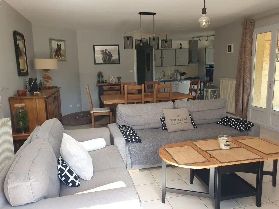 Maison à vendre, 122m², Hurigny