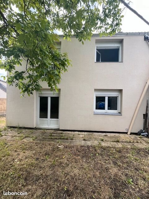 Maison à louer, 92m², Crisolles