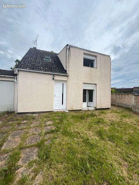 Maison à louer, 92m², Crisolles