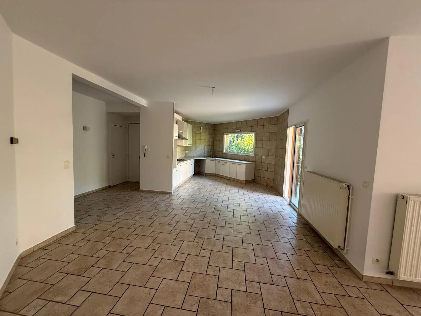 Appartement à louer, 202m², Cassis