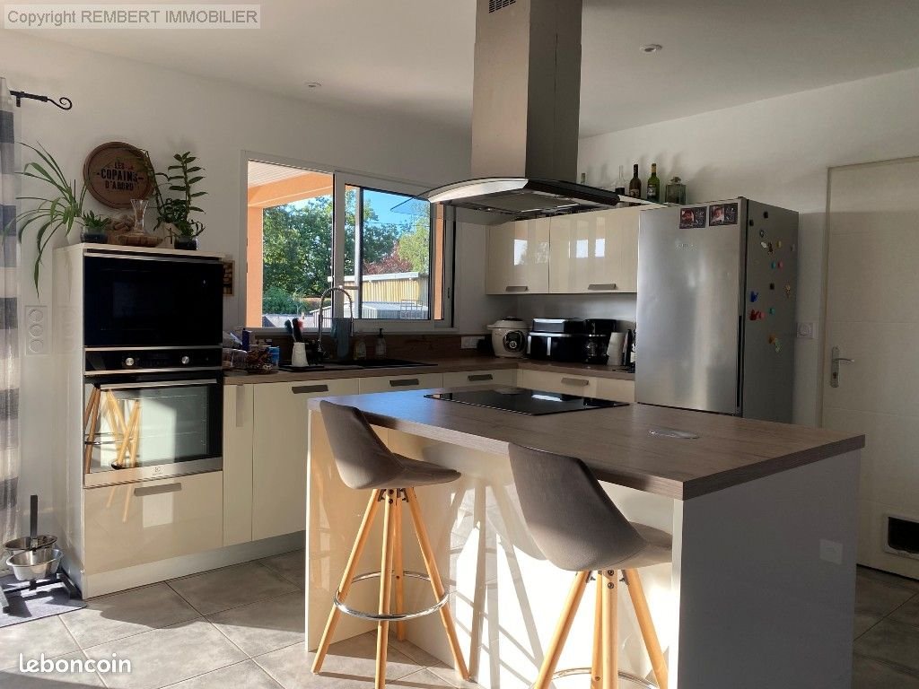 Maison à vendre, 96m², Vendat