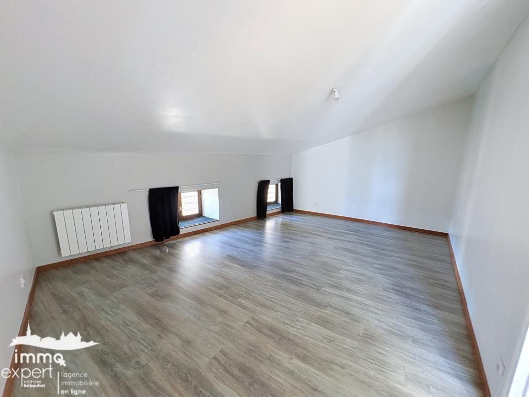 Appartement à louer, 61m², Mirecourt