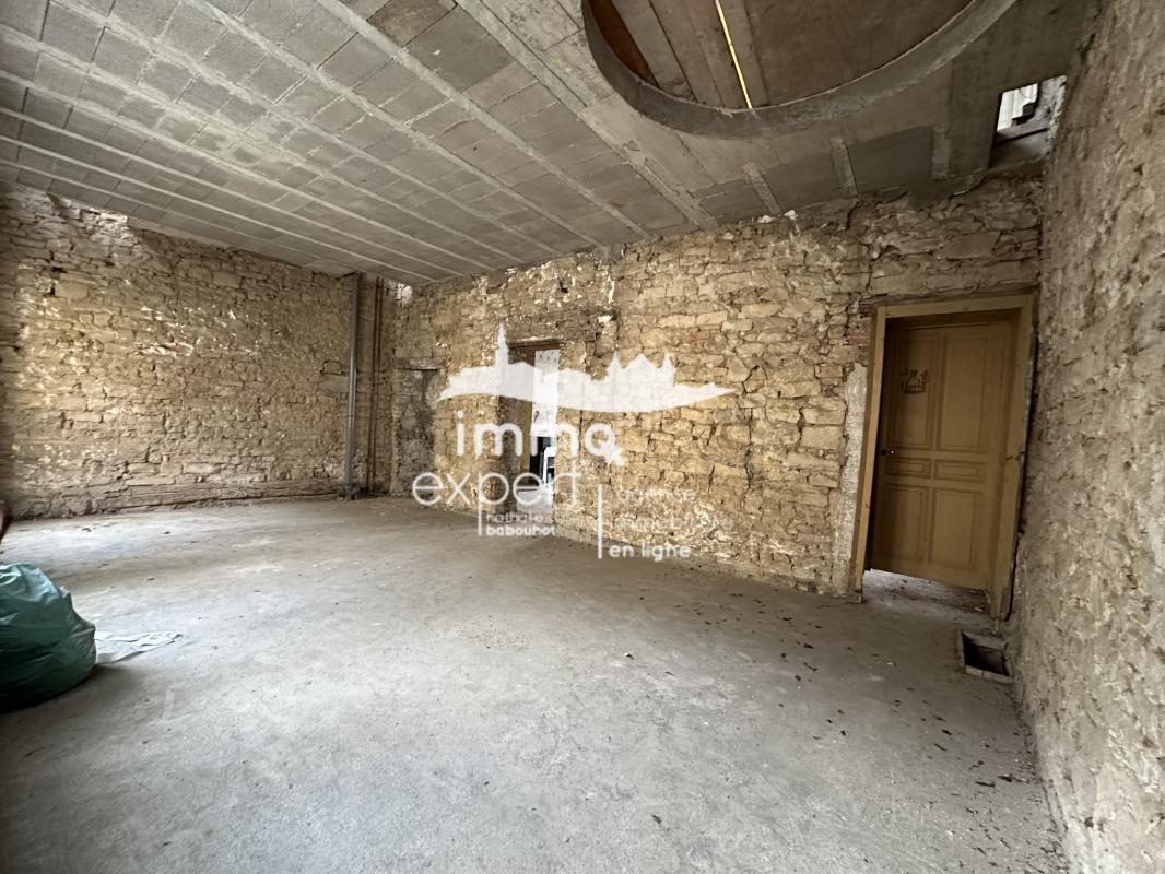 Appartement à vendre, 382m², Mirecourt