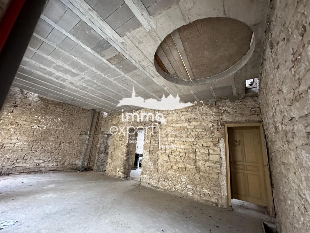 Appartement à vendre, 382m², Mirecourt
