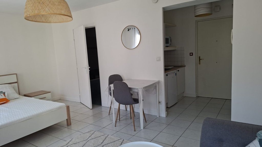 Appartement à louer, 28m², Caluire-et-Cuire