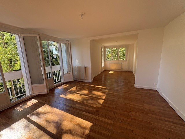 Appartement à louer, 99m², Écully