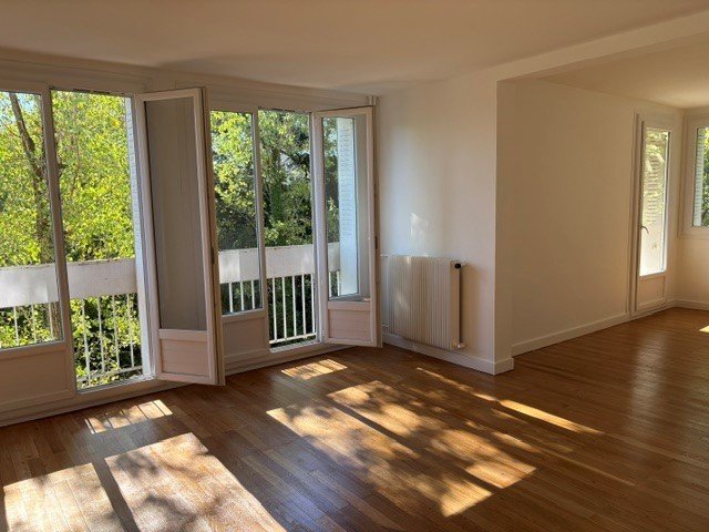 Appartement à louer, 99m², Écully