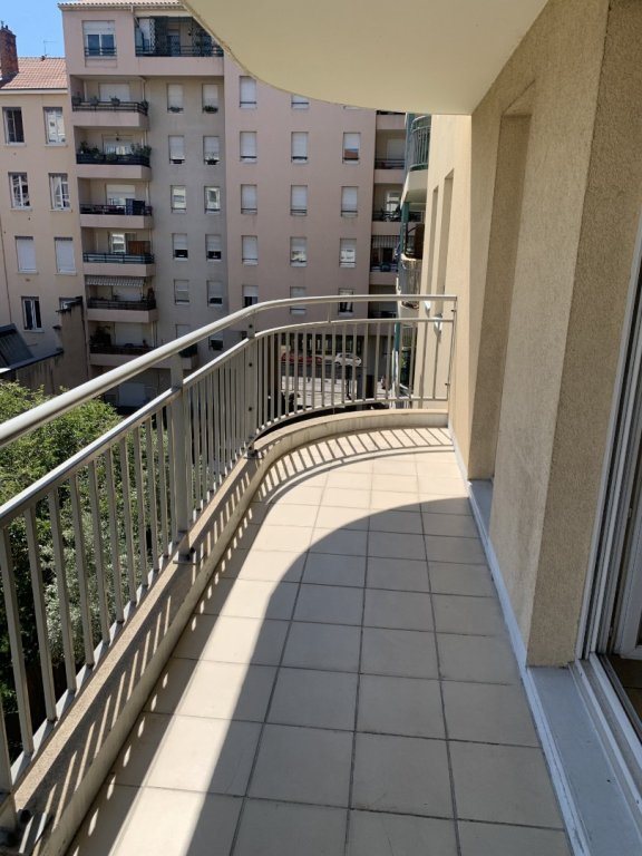 Appartement à louer, 70m², Lyon 7ème