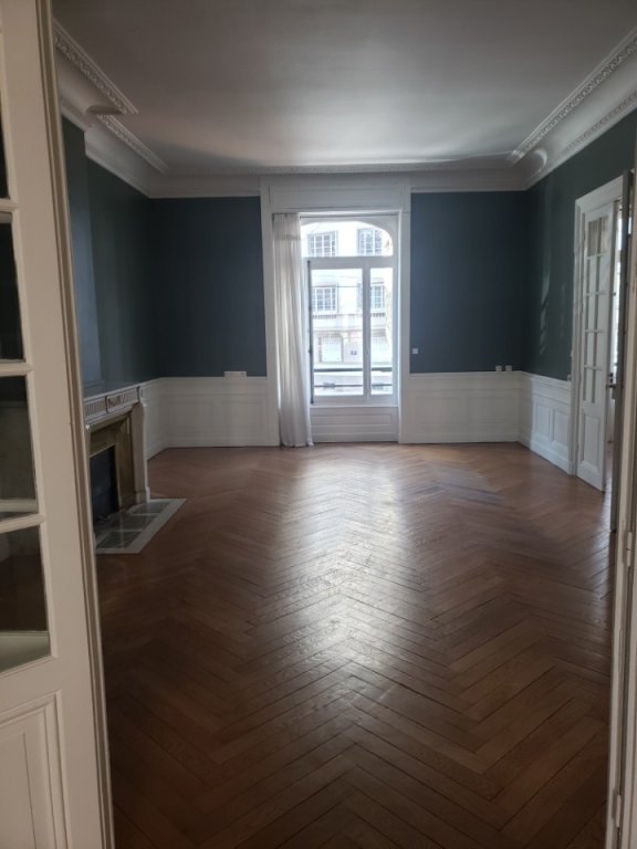 Appartement à louer, 209m², Lyon 6ème