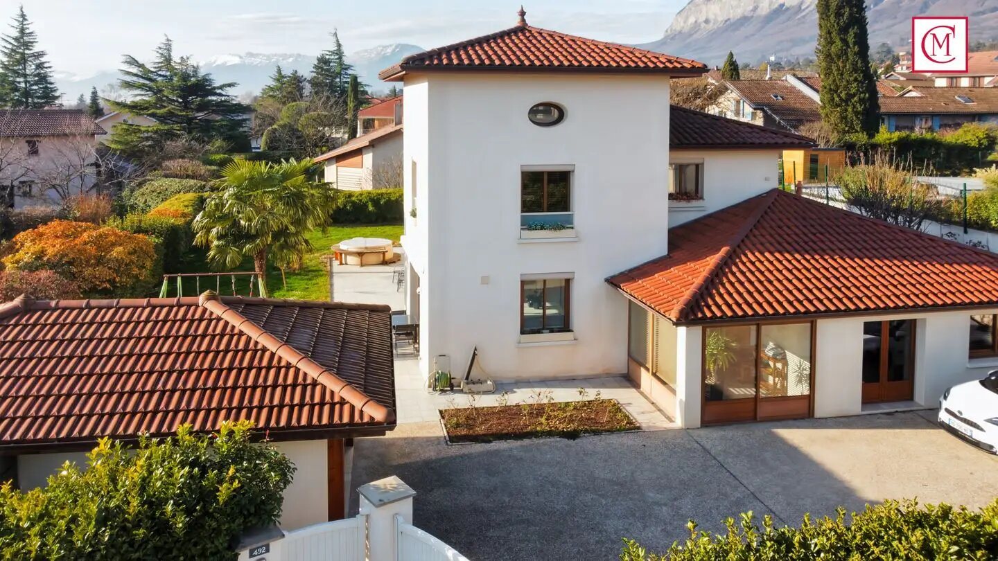 Maison à vendre, 221m², Saint-Ismier