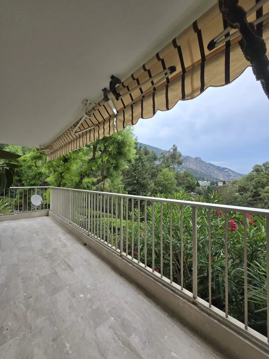 Appartement à louer, 46m², Menton