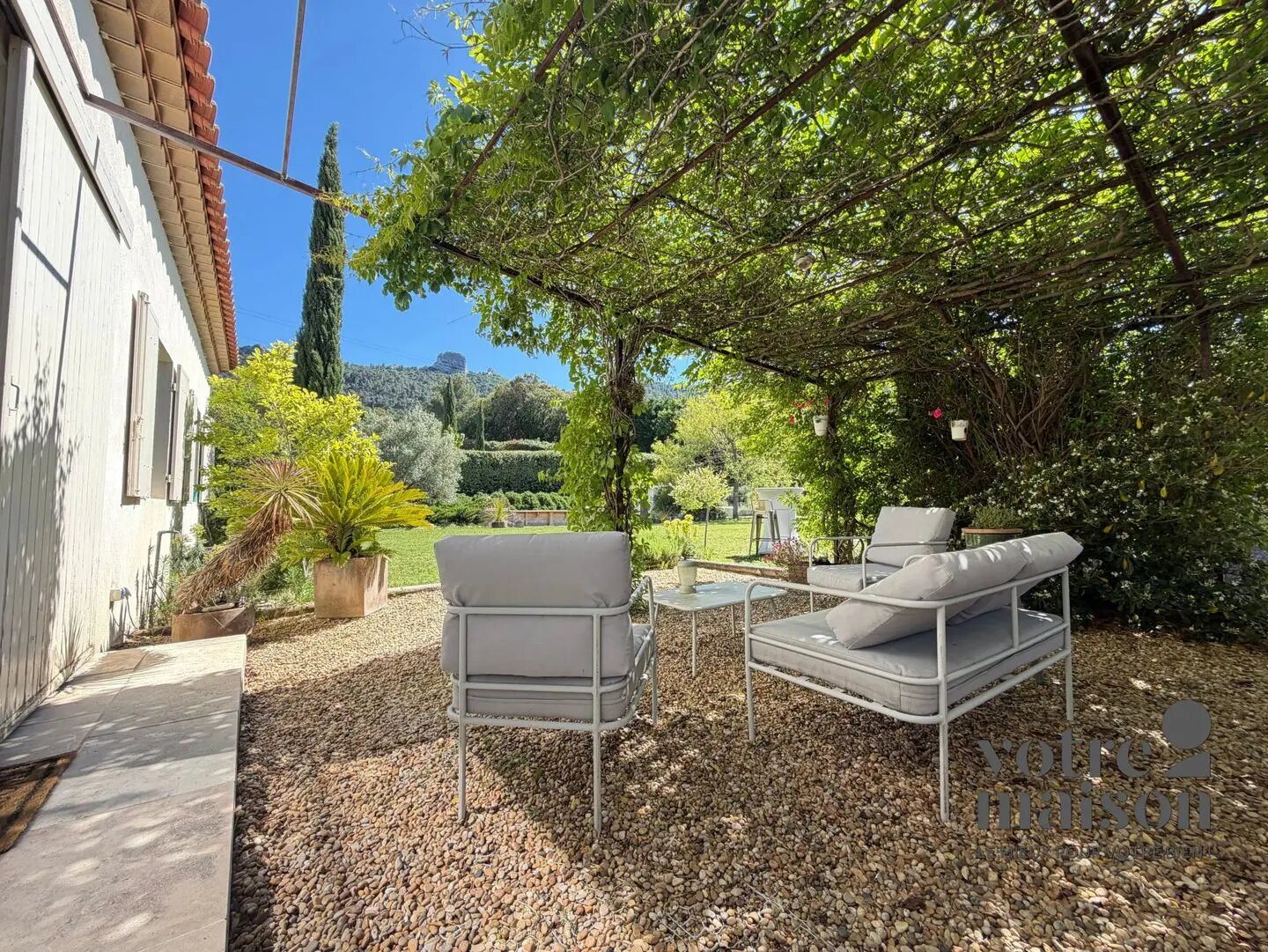 Maison à vendre, 250m², Simiane-Collongue