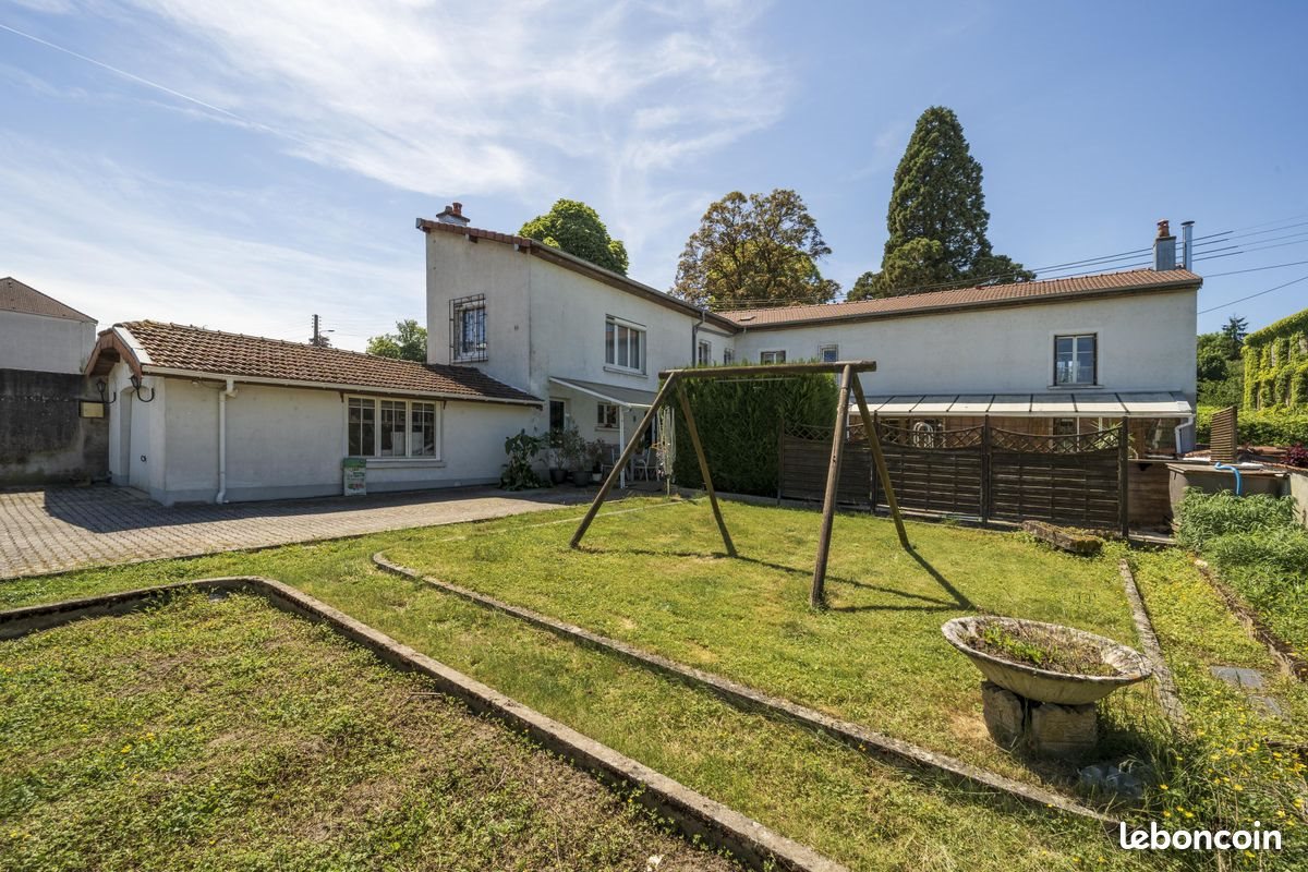 Maison à vendre, 166m², Mirecourt