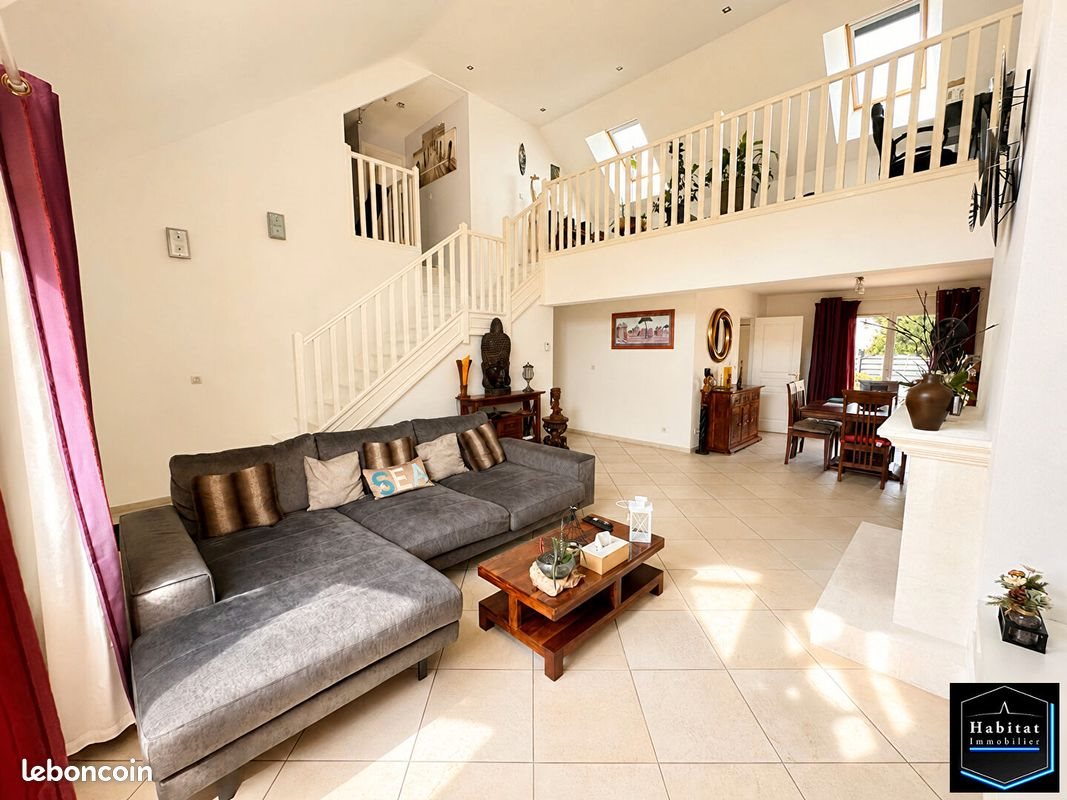 Maison à vendre, 153m², Marchémoret