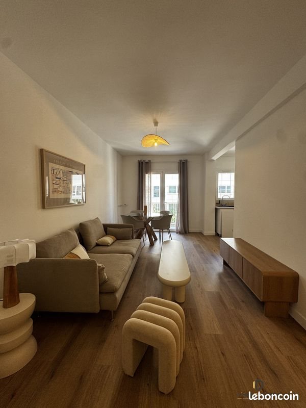 Appartement à louer, 54m², Marseille 8ème