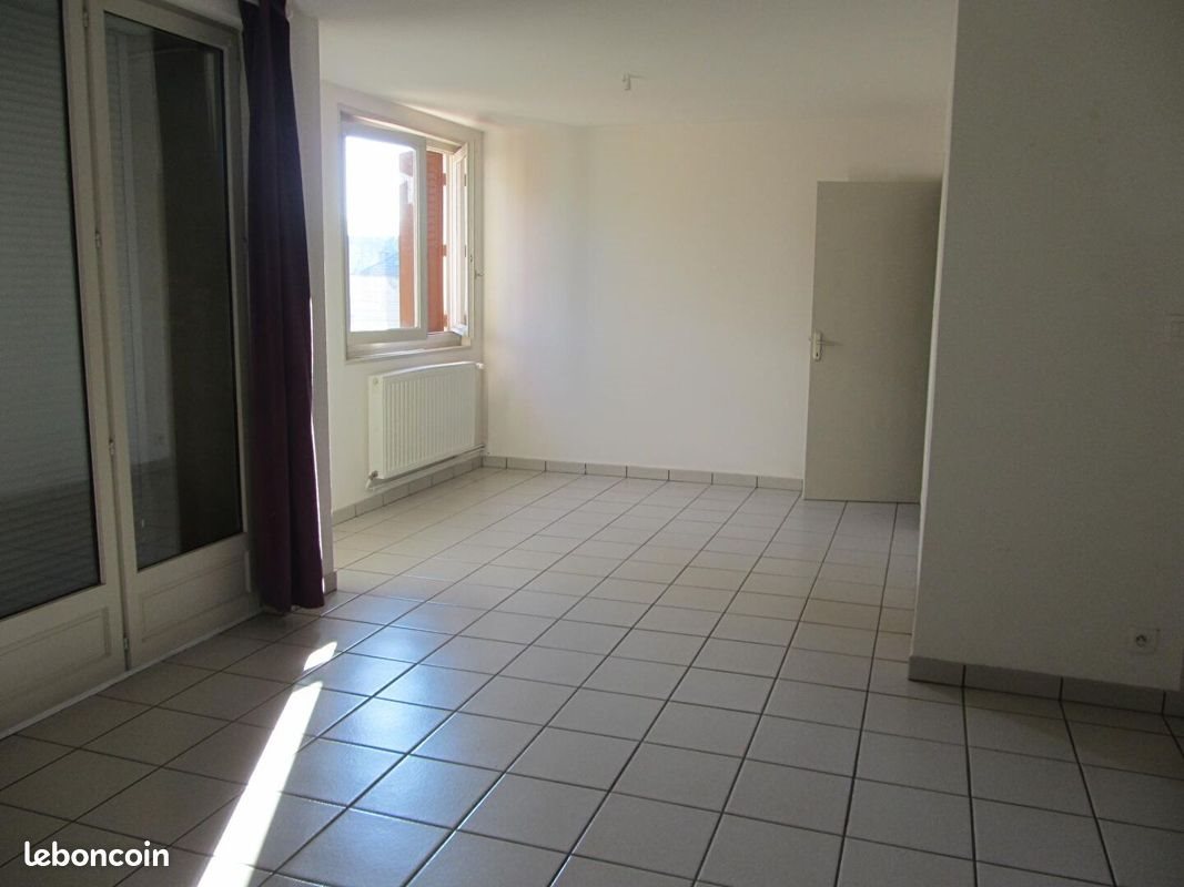 Appartement à louer, 57m², Bort-les-Orgues