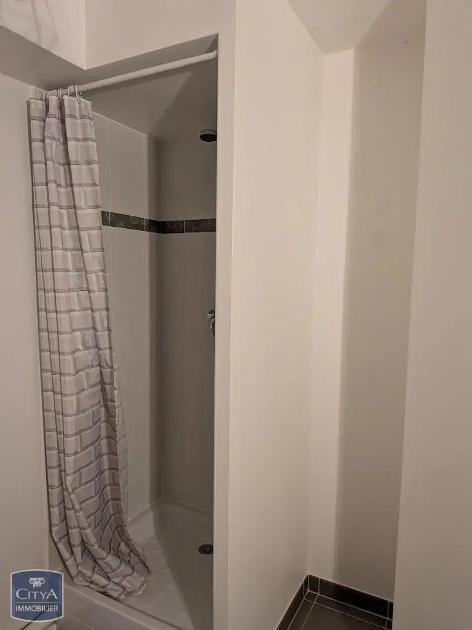 Appartement à louer, 34m², Saint-Cyr-l'École