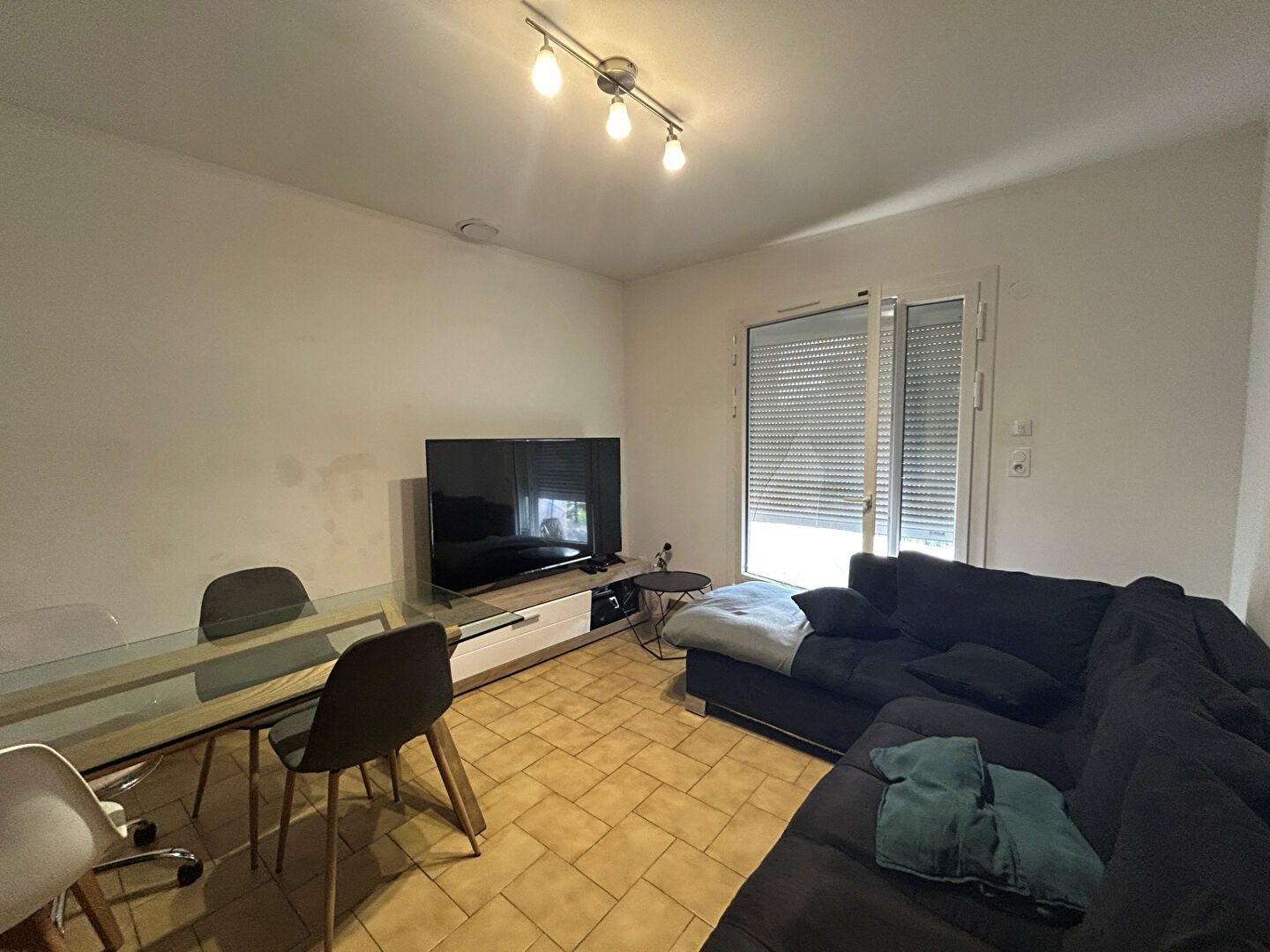 Maison à louer, 118m², Bezouce