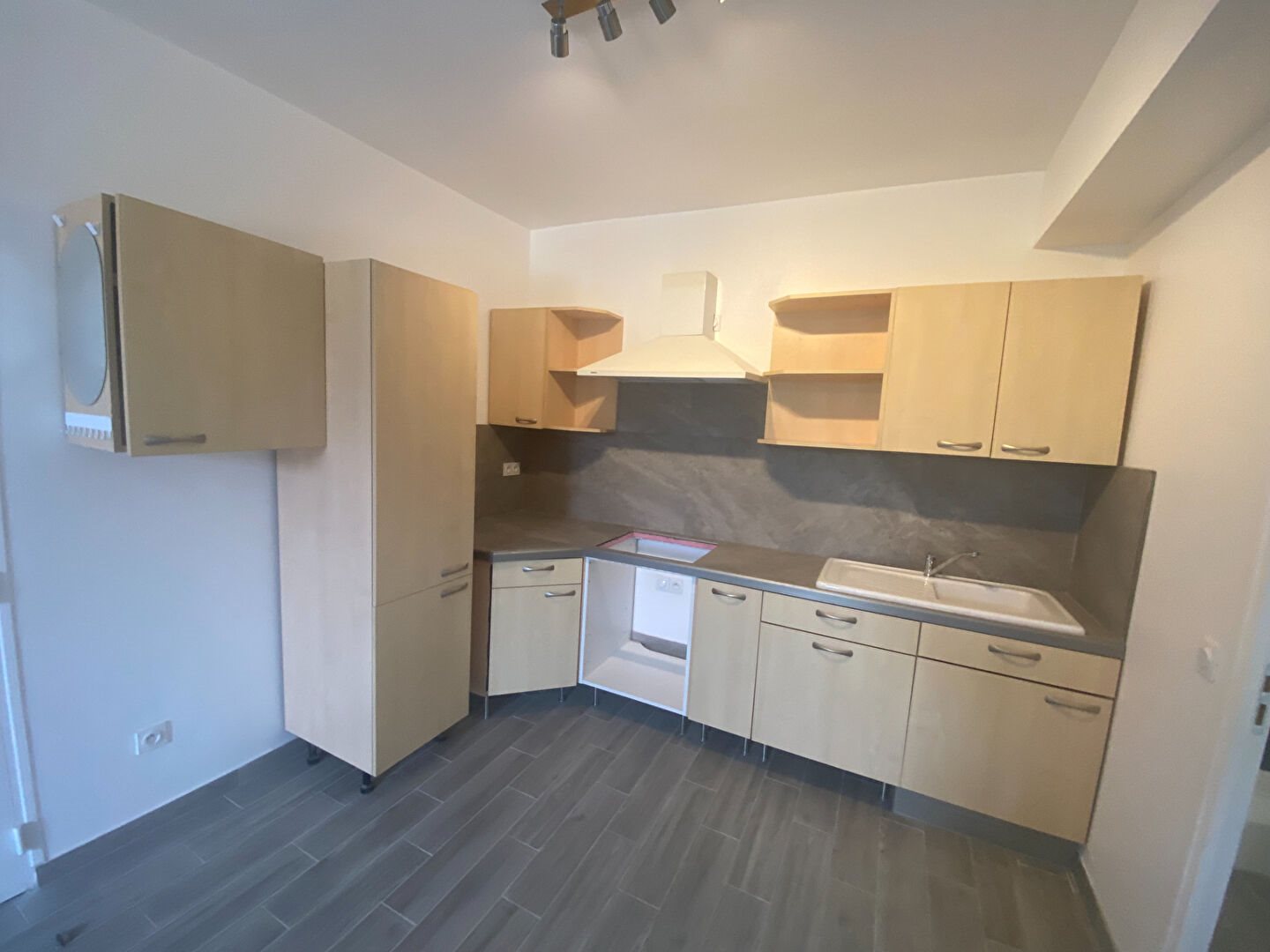Appartement à louer, 28m², Le Bourget