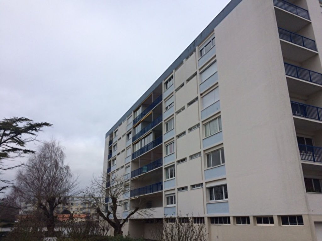 Appartement à louer, 84m², Rochefort
