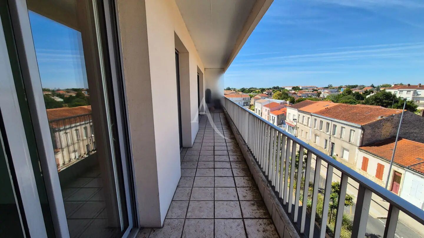 Appartement à louer, 95m², Rochefort