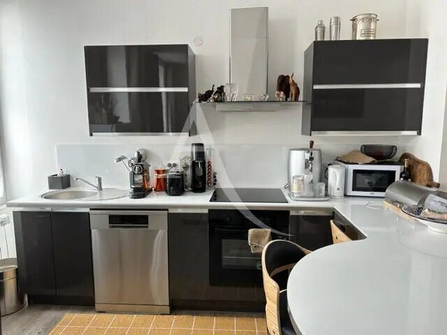 Appartement à louer, 78m², Rochefort