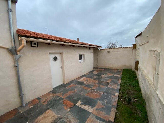 Maison à louer, 66m², Rochefort