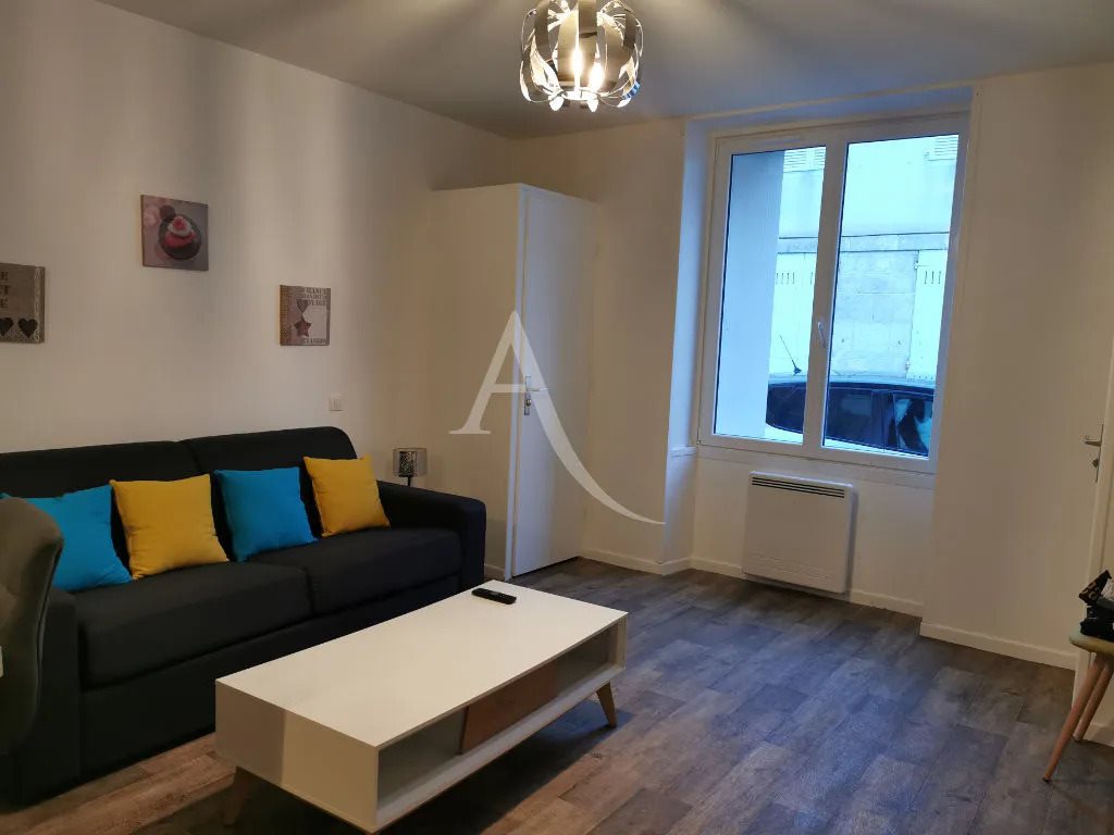 Appartement à louer, 28m², Rochefort