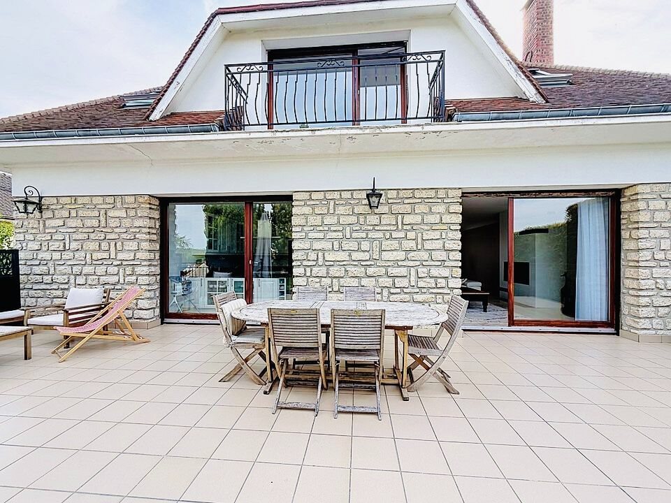 Maison à vendre, 990m², Nanteuil-lès-Meaux