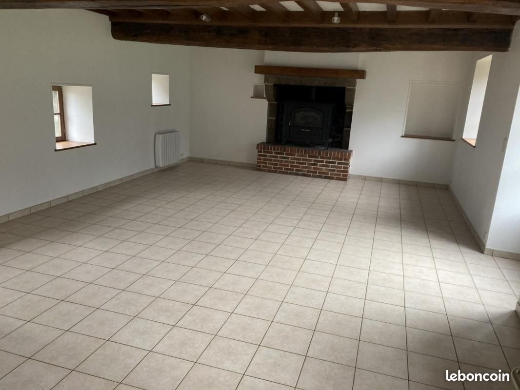 Maison à louer, 107m², Sainte-Honorine-la-Chardonne