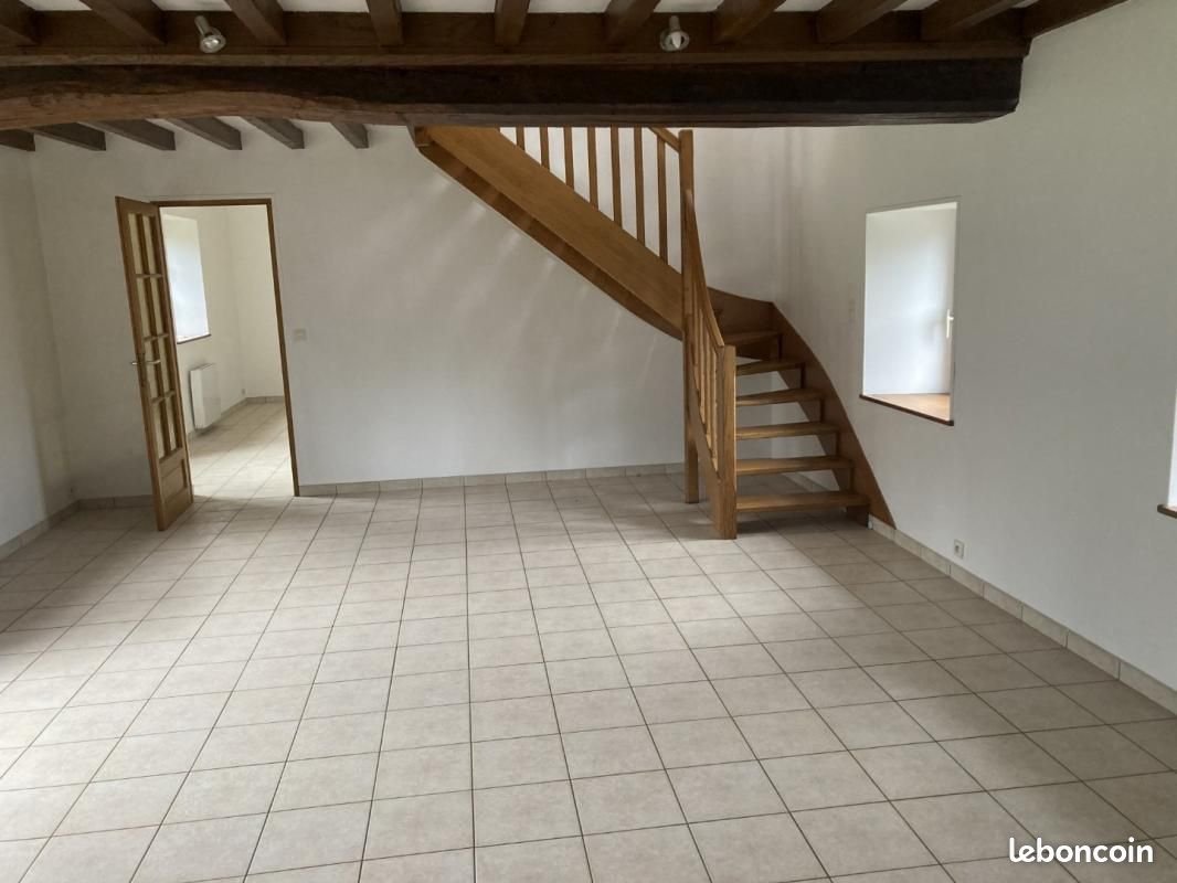 Maison à louer, 107m², Sainte-Honorine-la-Chardonne
