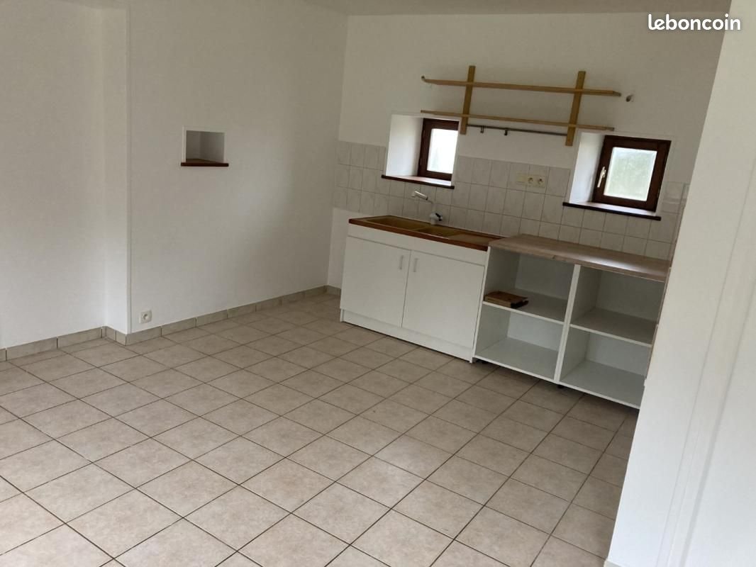 Maison à louer, 107m², Sainte-Honorine-la-Chardonne