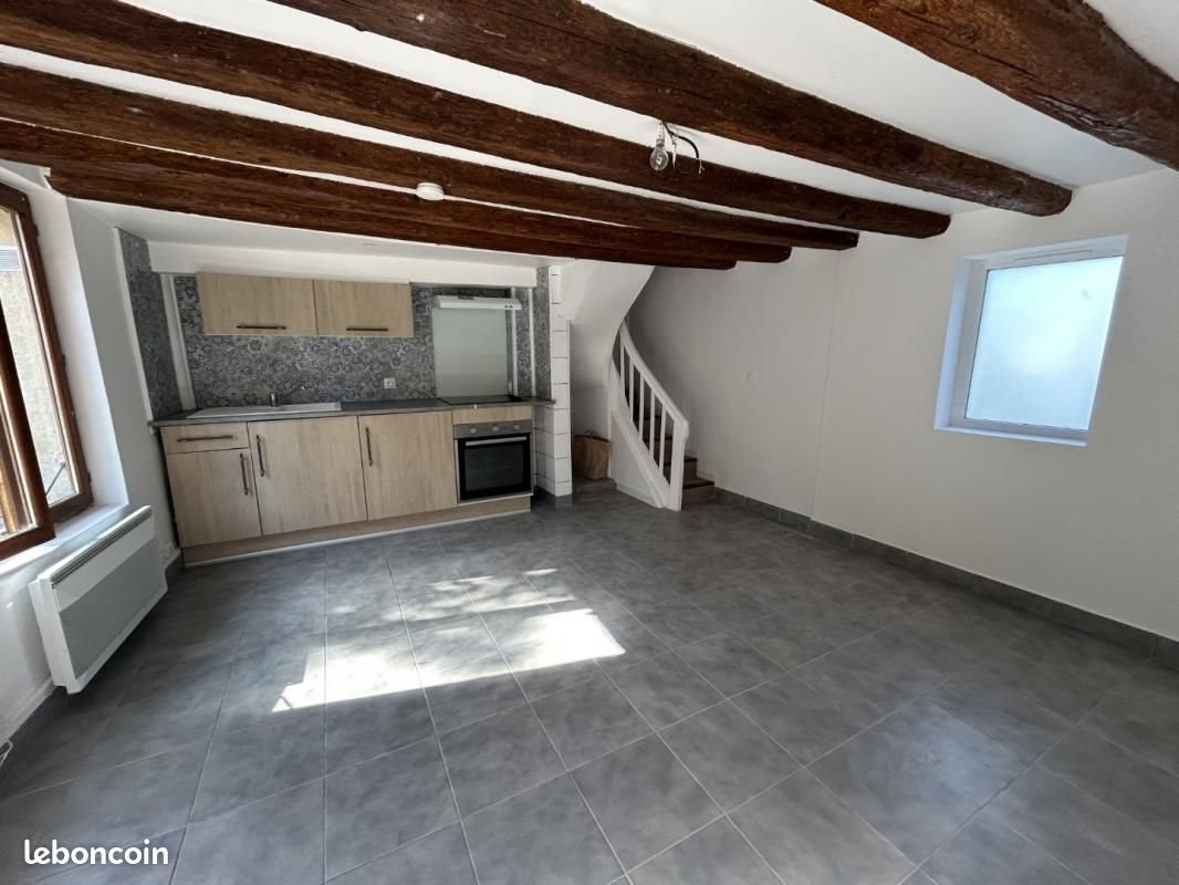 Maison à louer, 42m², Orbec