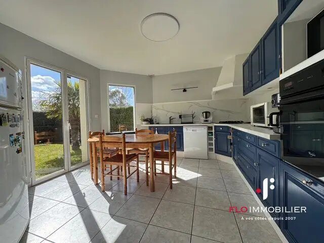 Maison à vendre, 178m², Castine-en-Plaine