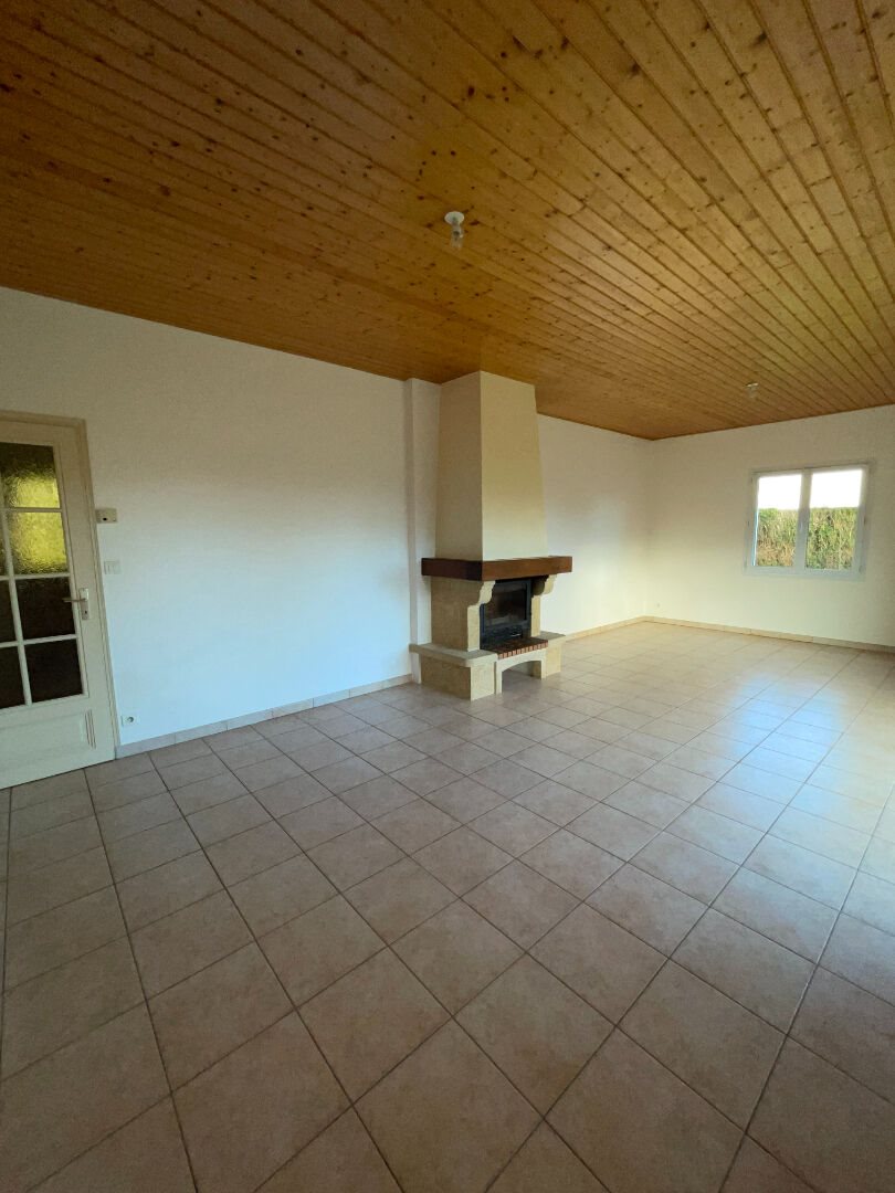 Maison à louer, 83m², Saint-Avaugourd-des-Landes