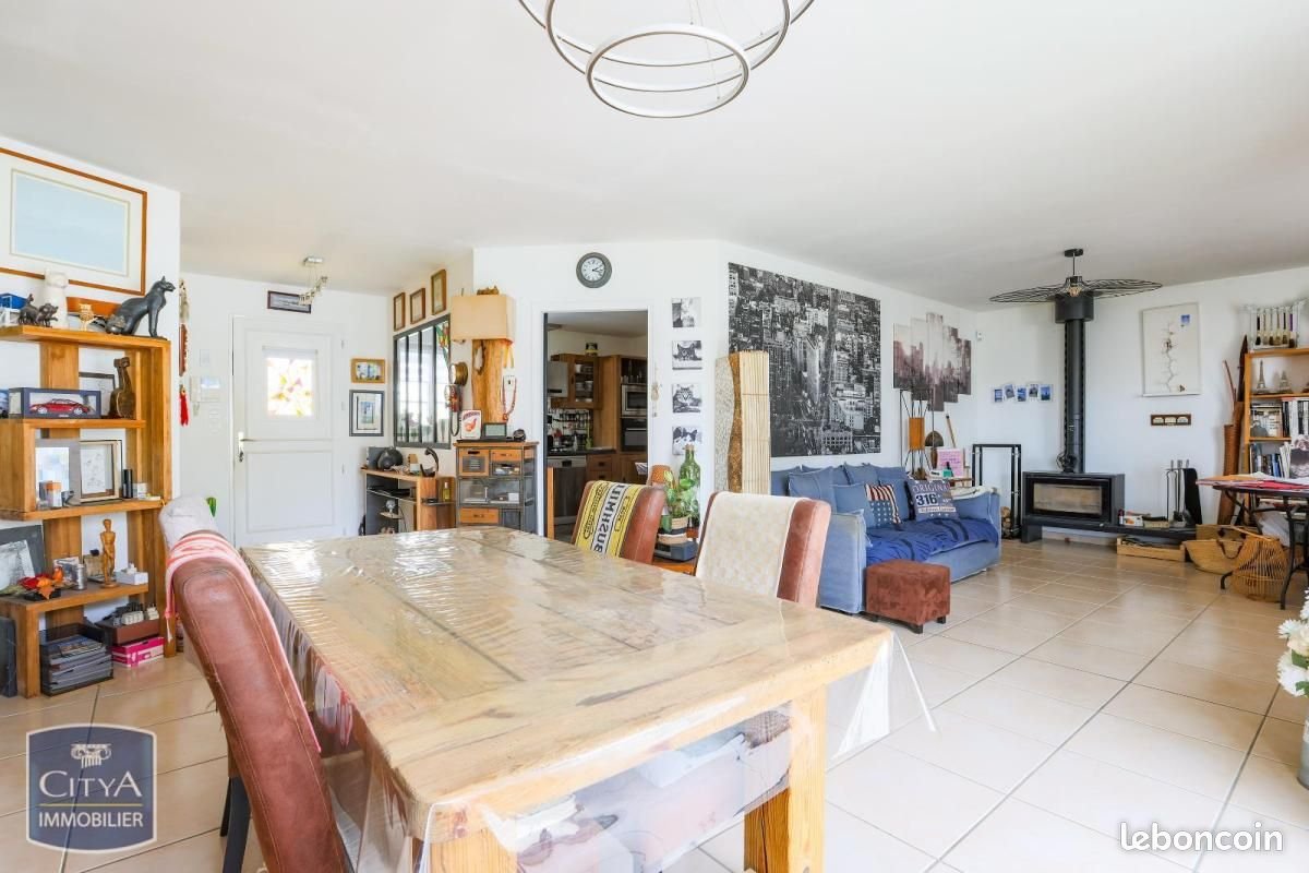Maison à vendre, 158m², Chambon