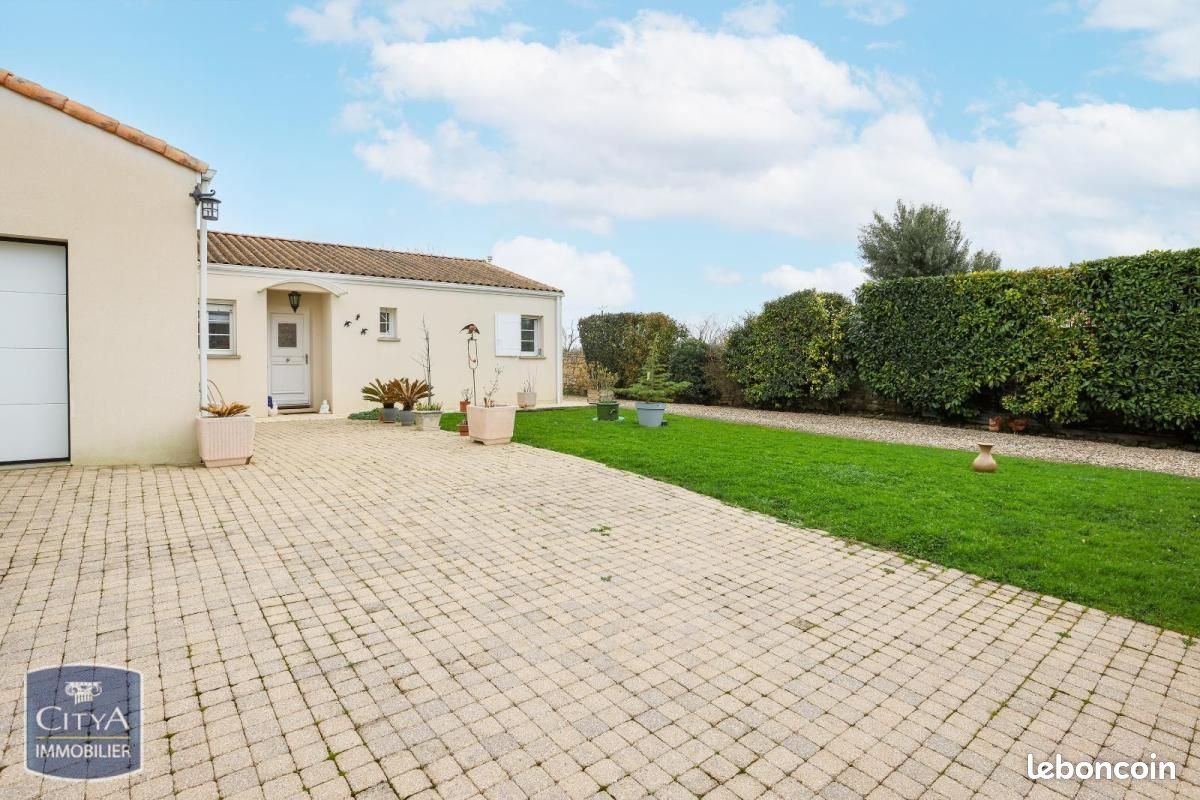 Maison à vendre, 158m², Chambon