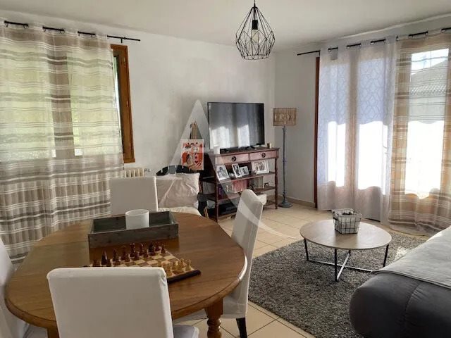 Maison à louer, 161m², Polliat