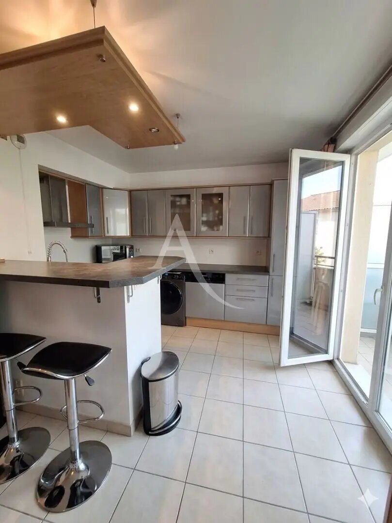 Appartement à vendre, 65m², Combs-la-Ville