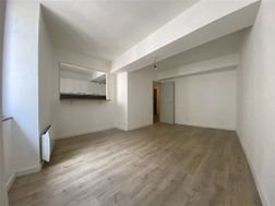 Appartement à louer, 66m², Foix