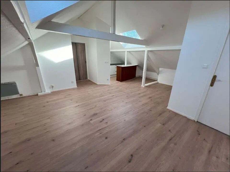 Appartement à louer, 65m², Châtel-Saint-Germain