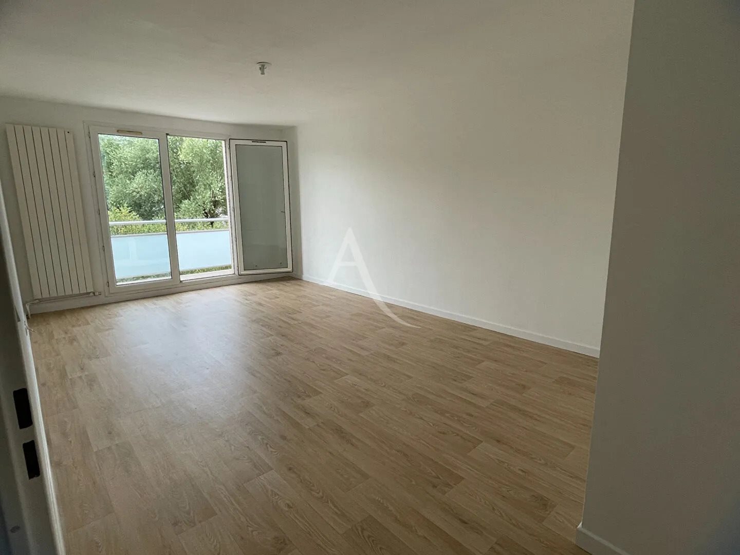 Appartement à louer, 74m², Saint-Thibault-des-Vignes