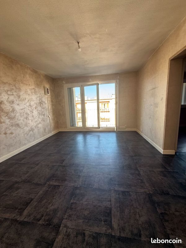 Appartement à vendre, 49m², Saint-Max