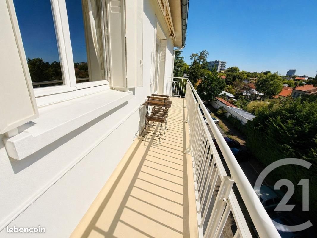 Appartement à louer, 69m², Bordeaux
