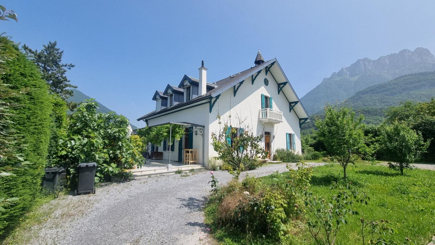 Maison à vendre, 255m², Talloires
